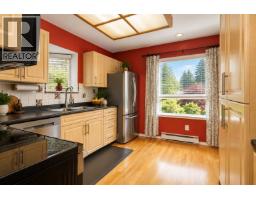 406 1215 Lansdowne Drive, Coquitlam, BC V3E2P2 Photo 13