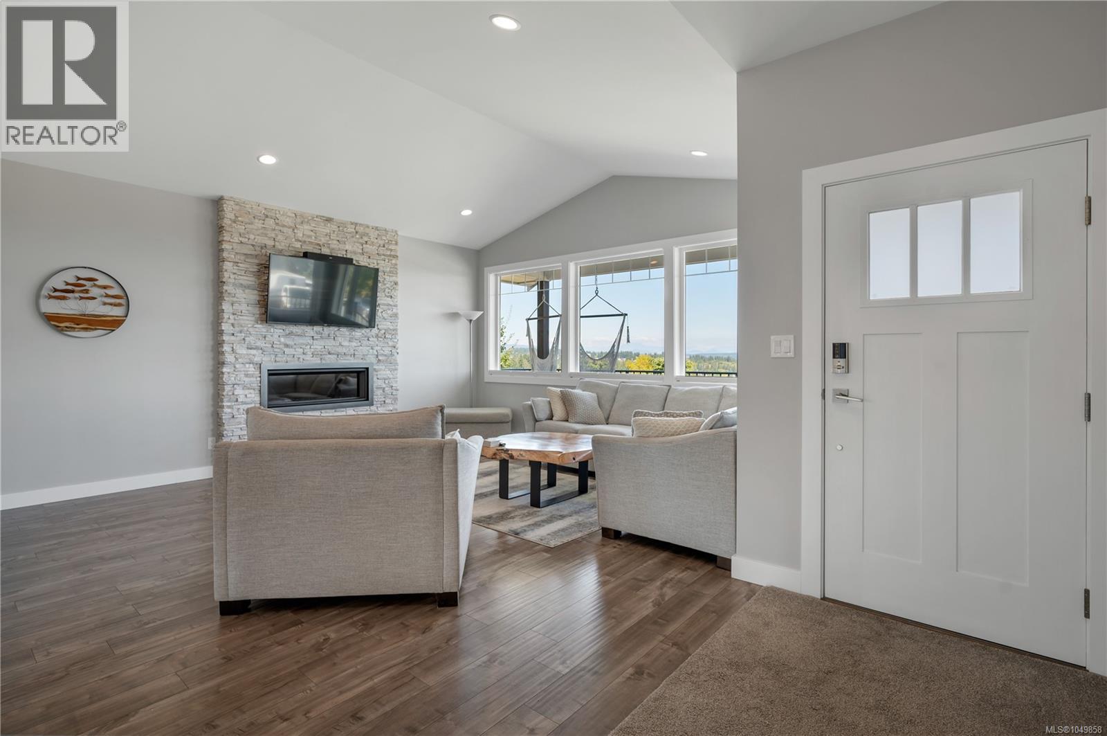 721 Timberline Dr, Campbell River — photo 5
