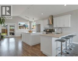 721 Timberline Dr, Campbell River, BC V9H0A3 Photo 11