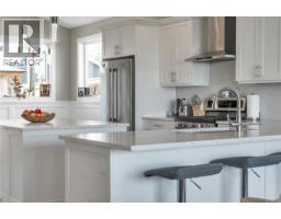 721 Timberline Dr, Campbell River, BC V9H0A3 Photo 10