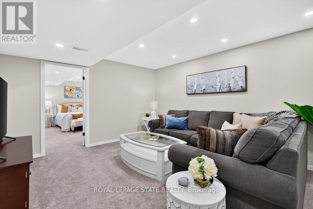 59 FORESTVIEW COURT - 22