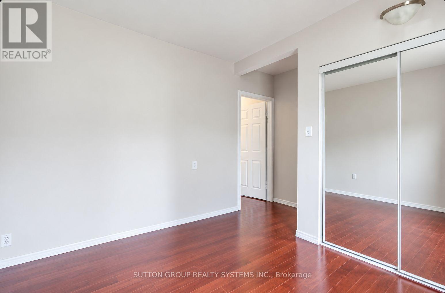 2094 DUFFERIN STREET, Toronto (Caledonia-Fairbank) — photo 8