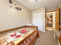 Storage - 250 Railway Street Se, Altona, MB R0G0B3 Photo 13