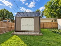250 Railway Street Se, Altona, MB R0G0B3 Photo 22