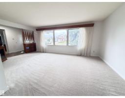 Primary Bedroom - 7011 141 Avenue Nw Nw Nw, Edmonton, AB T5C2M9 Photo 6