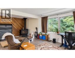 Entrance - 3897 Searidge Pl, Campbell River, BC V9H1J1 Photo 10