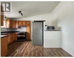 Recreational, Games room - 462 28 Street, Fort Macleod, AB T0L0Z0 Photo 8