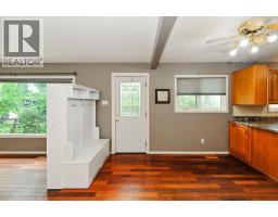 Living room - 5015 58 Street, Camrose, AB T4V2G7 Photo 6