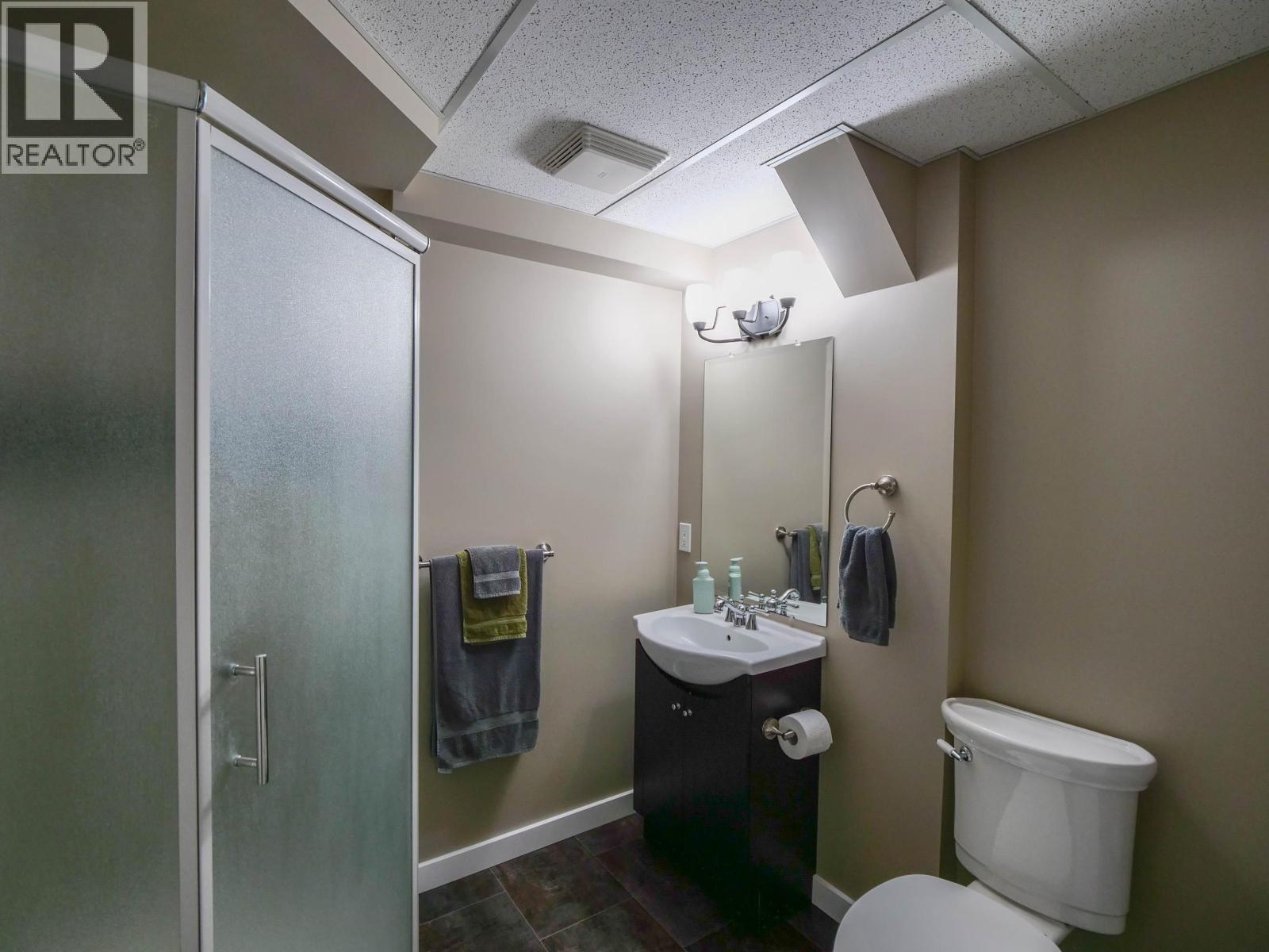 108 GORDON AVENUE - Image 24