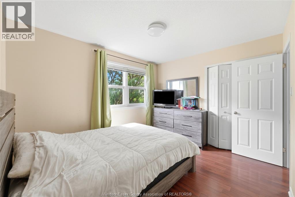 573 PALL MALL STREET - 23