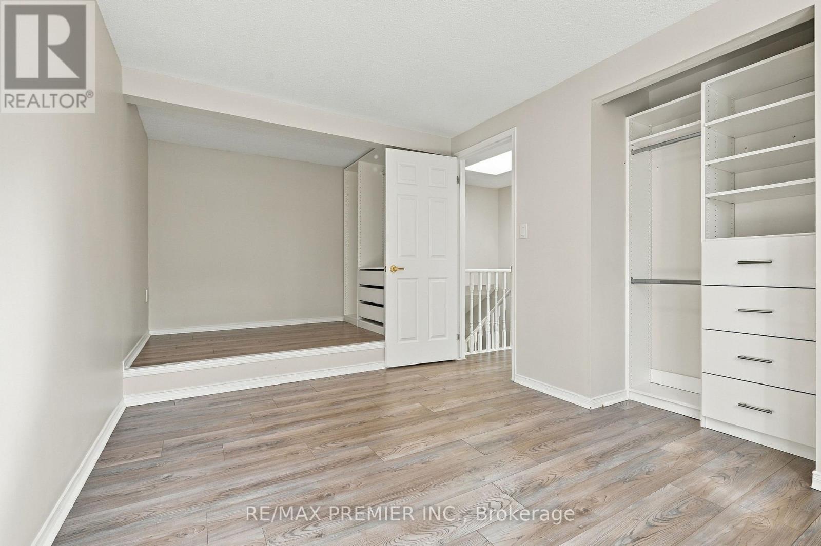 54 HERSEY CRESCENT N - 19