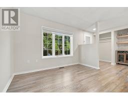 54 Hersey Crescent N, Barrie, ON L4N8R2 Photo 9