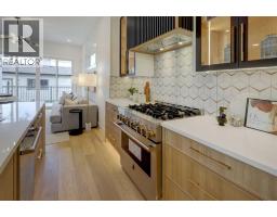 Bedroom - 2044 56 Avenue Sw, Calgary, AB T3E1M8 Photo 9