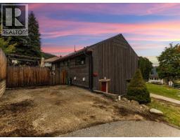 622 Eighth Street, Nelson, BC V1L3A7 Photo 36