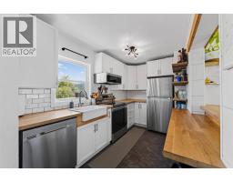 660 Dickens Street, Warfield, BC V1R2B6 Photo 12