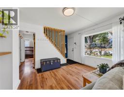 660 Dickens Street, Warfield, BC V1R2B6 Photo 18