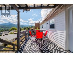 660 Dickens Street, Warfield, BC V1R2B6 Photo 48