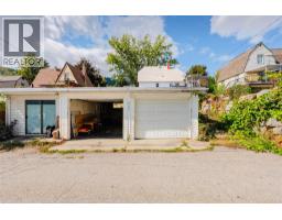 660 Dickens Street, Warfield, BC V1R2B6 Photo 56