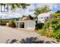 660 Dickens Street, Warfield, BC V1R2B6 Photo 57