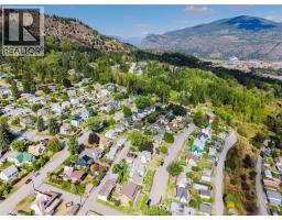 660 Dickens Street, Warfield, BC V1R2B6 Photo 72