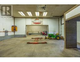 2731 Longwoods Road, Southwest Middlesex, ON N0L2N0 Photo 47