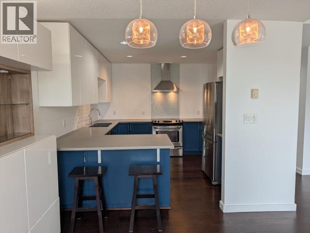 305-4580 JOYCE AVE, Powell River — photo 2