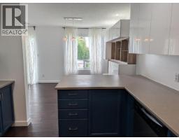305-4580 Joyce Ave, Powell River, BC V8A3A9 Photo 11