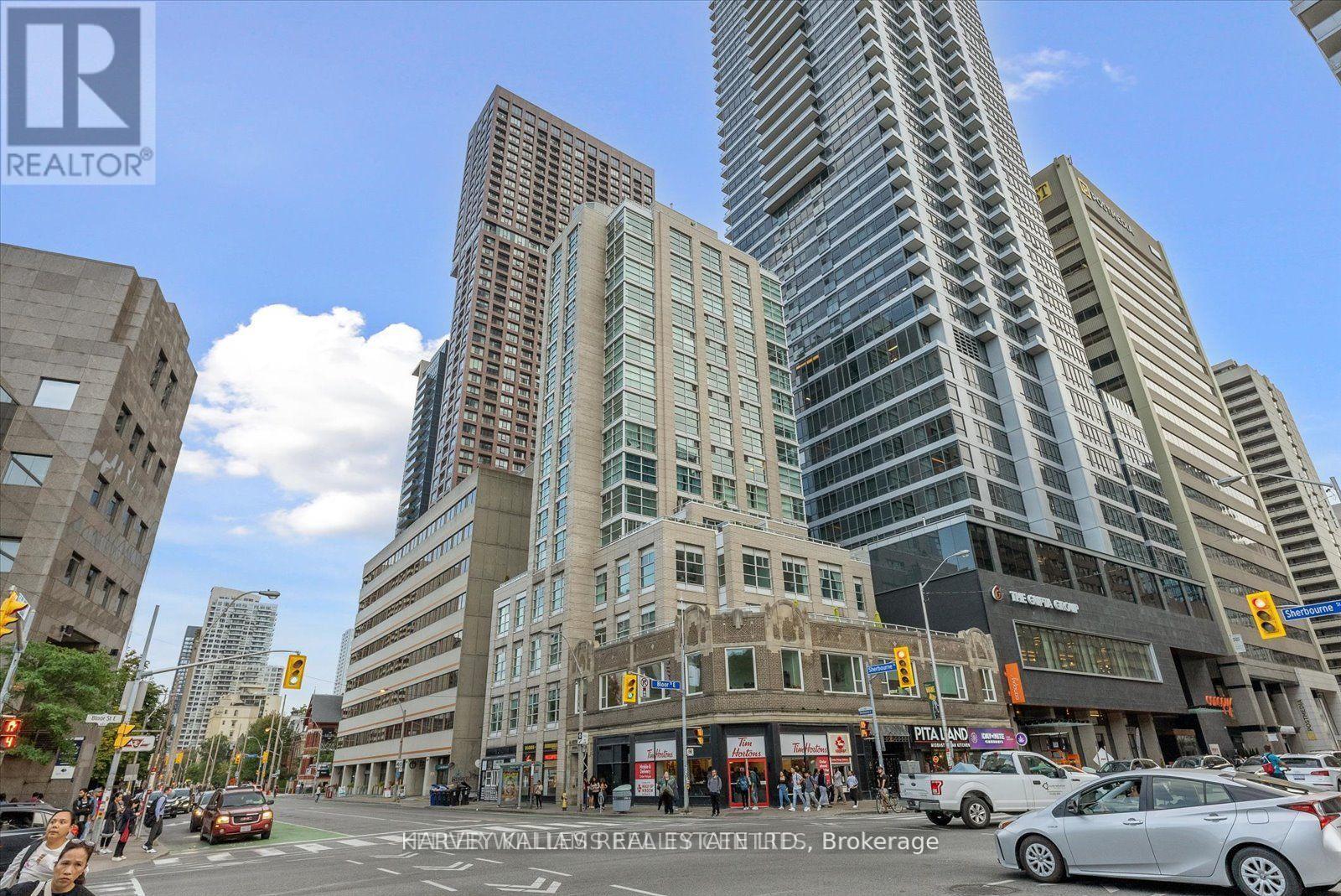 Single Family at PH03 - 409 BLOOR STREET W
