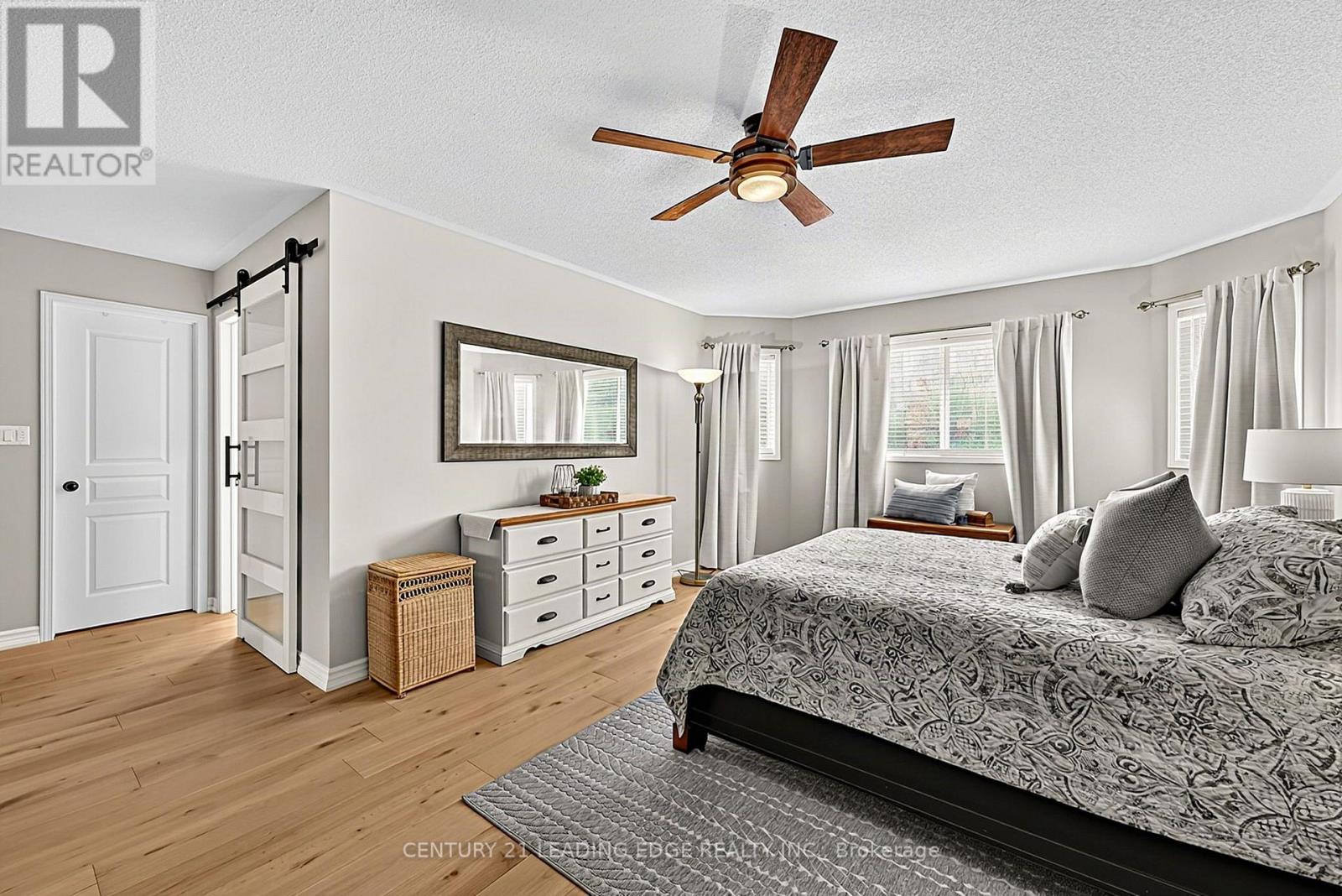 30 BOLSTER LANE - Image 22