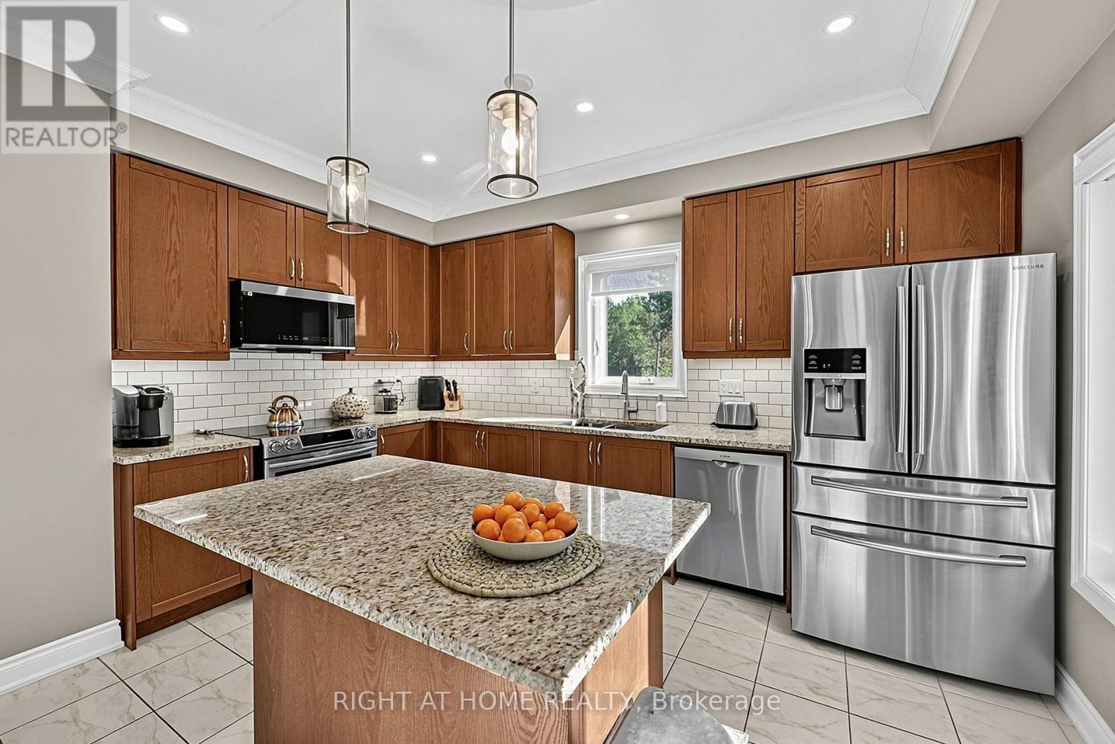 6 BOVILLE COURT, Oro-Medonte (Horseshoe Valley) — photo 9
