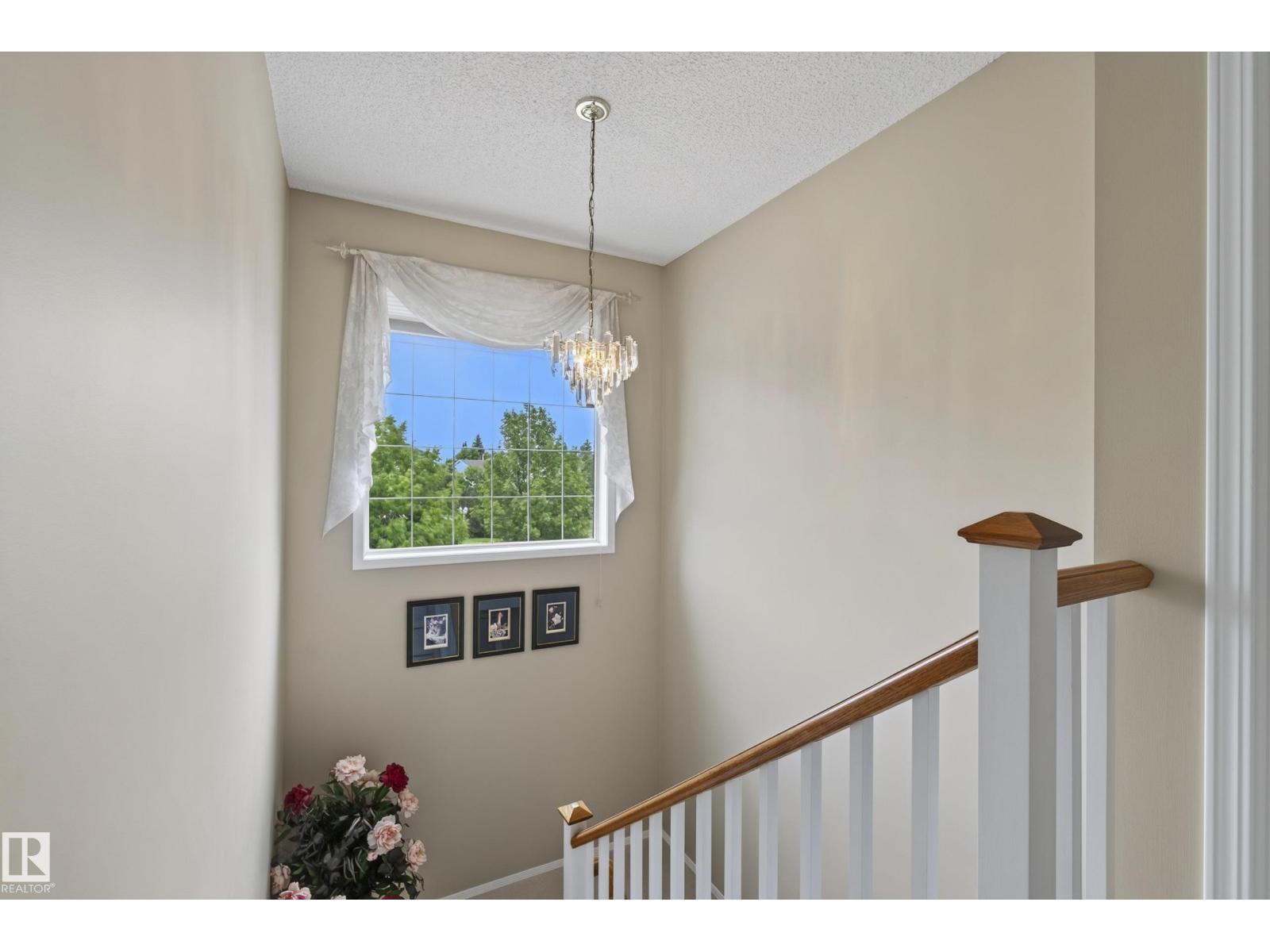 #39 11717 9B AV NW - 25