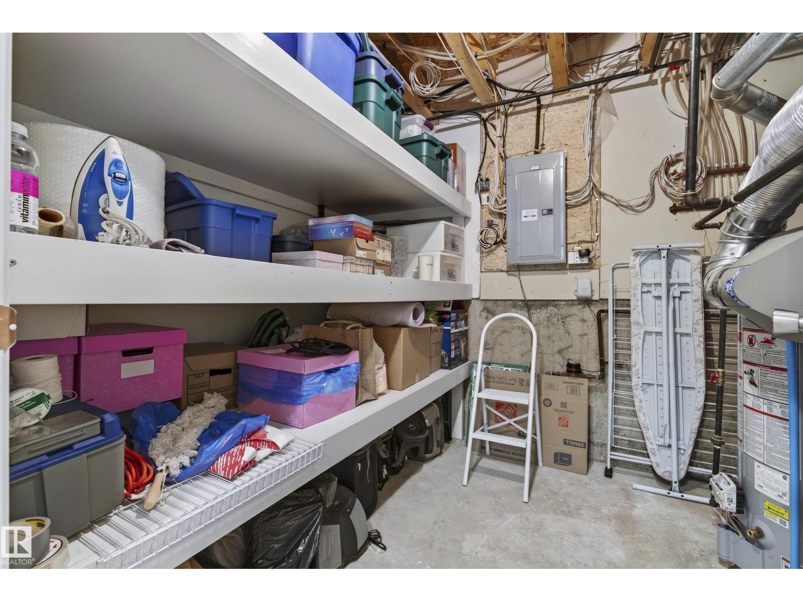 #39 11717 9B AV NW - 44