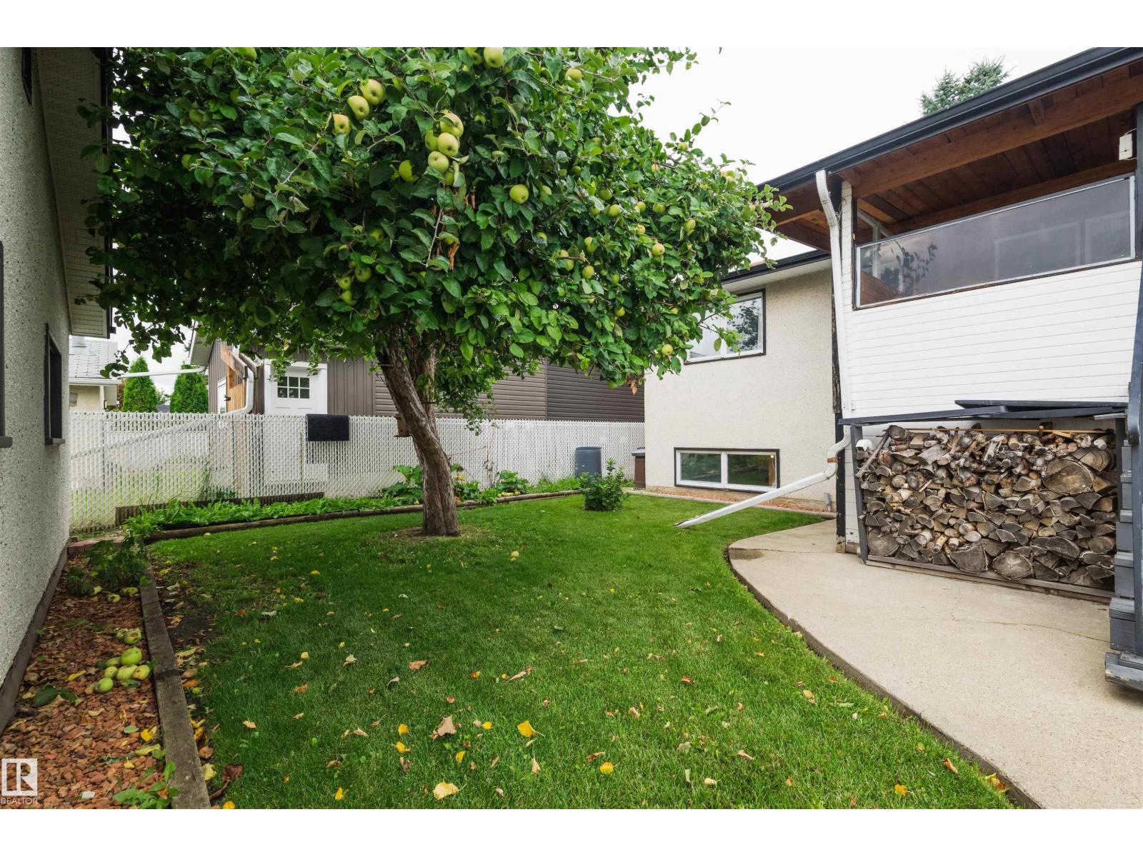 7911 152A AV NW - Image 33