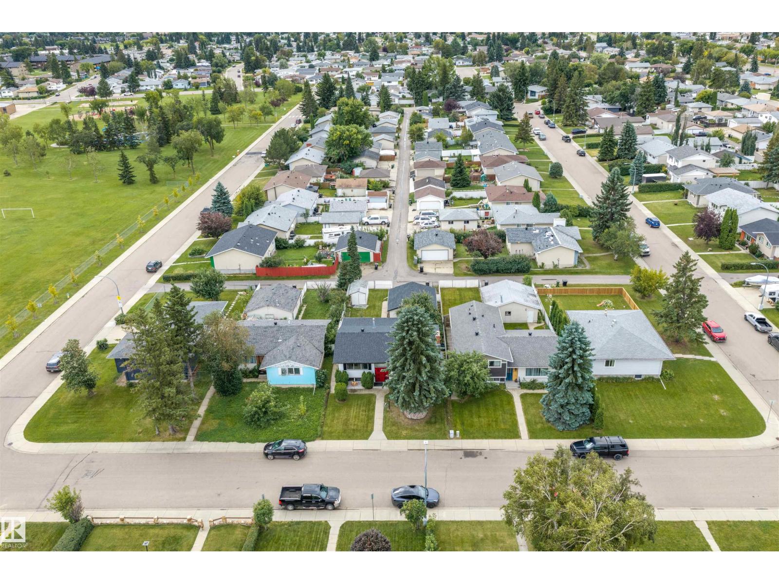 7911 152A AV NW - Image 39