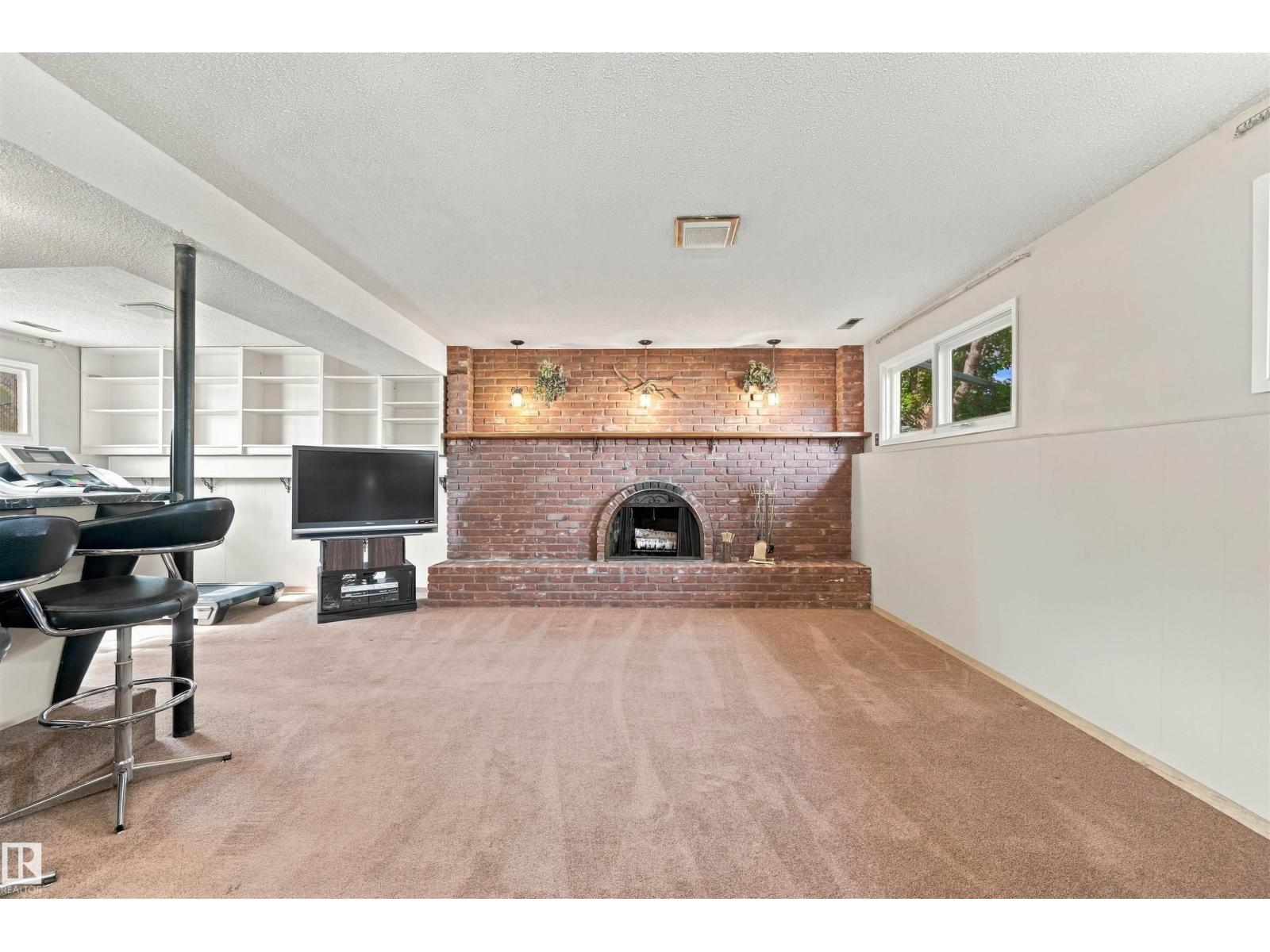7911 152A AV NW - 20