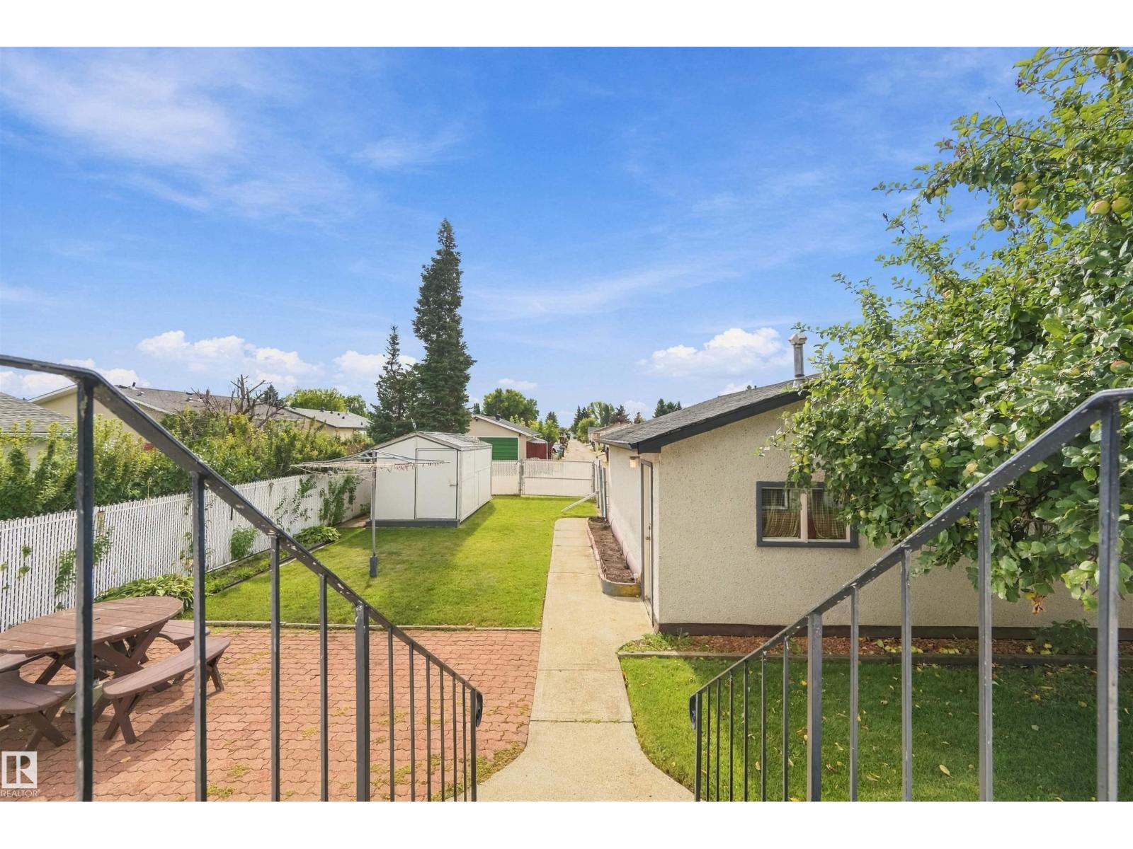 7911 152A AV NW - 31