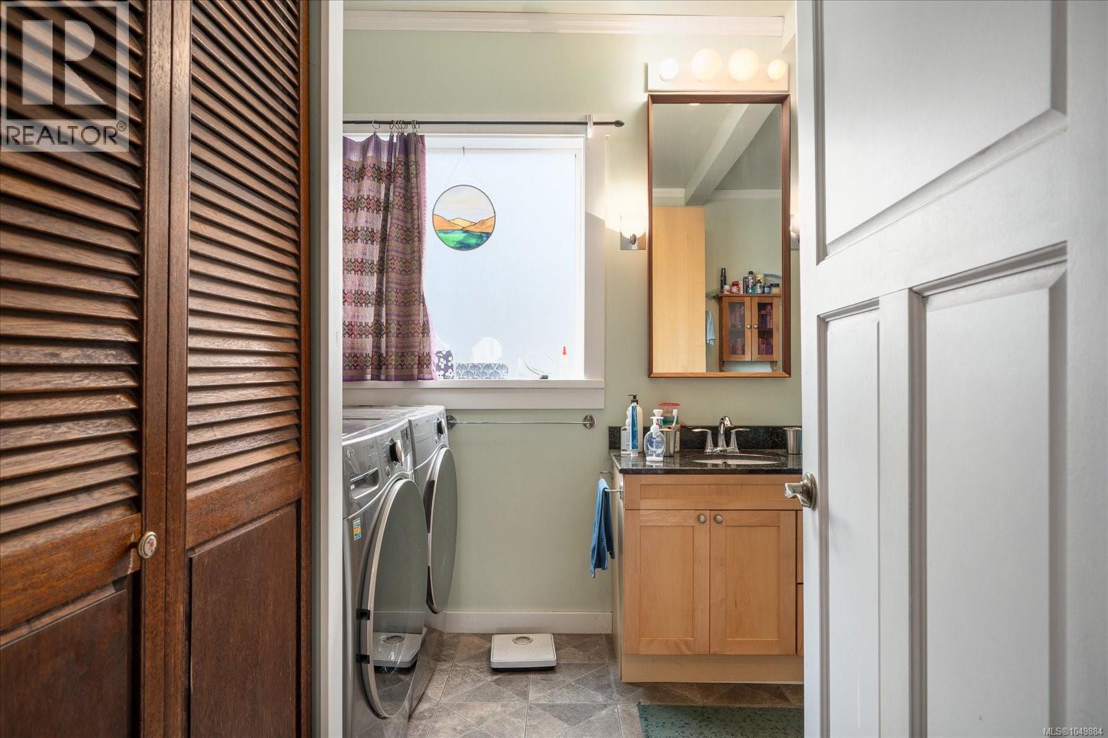 428 2nd Ave - Image 30