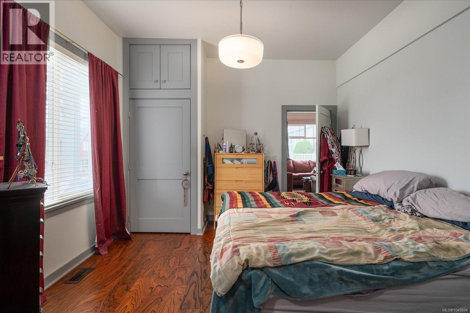 428 2nd Ave - 26