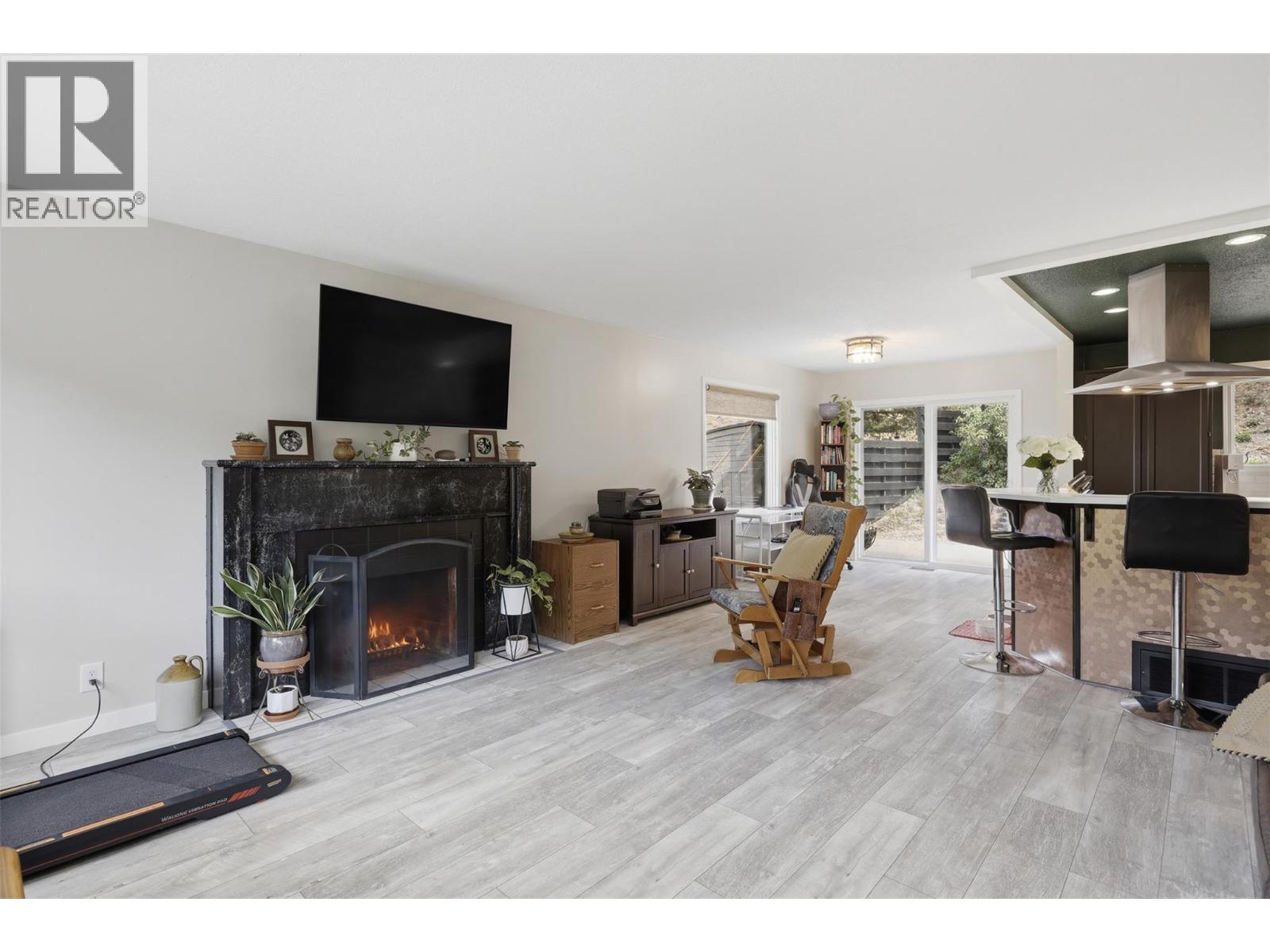 5545 Clearview Drive - 7