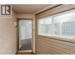 Kitchen - 306 2250 Manor Pl, Comox, BC V9M1C5 Photo 6