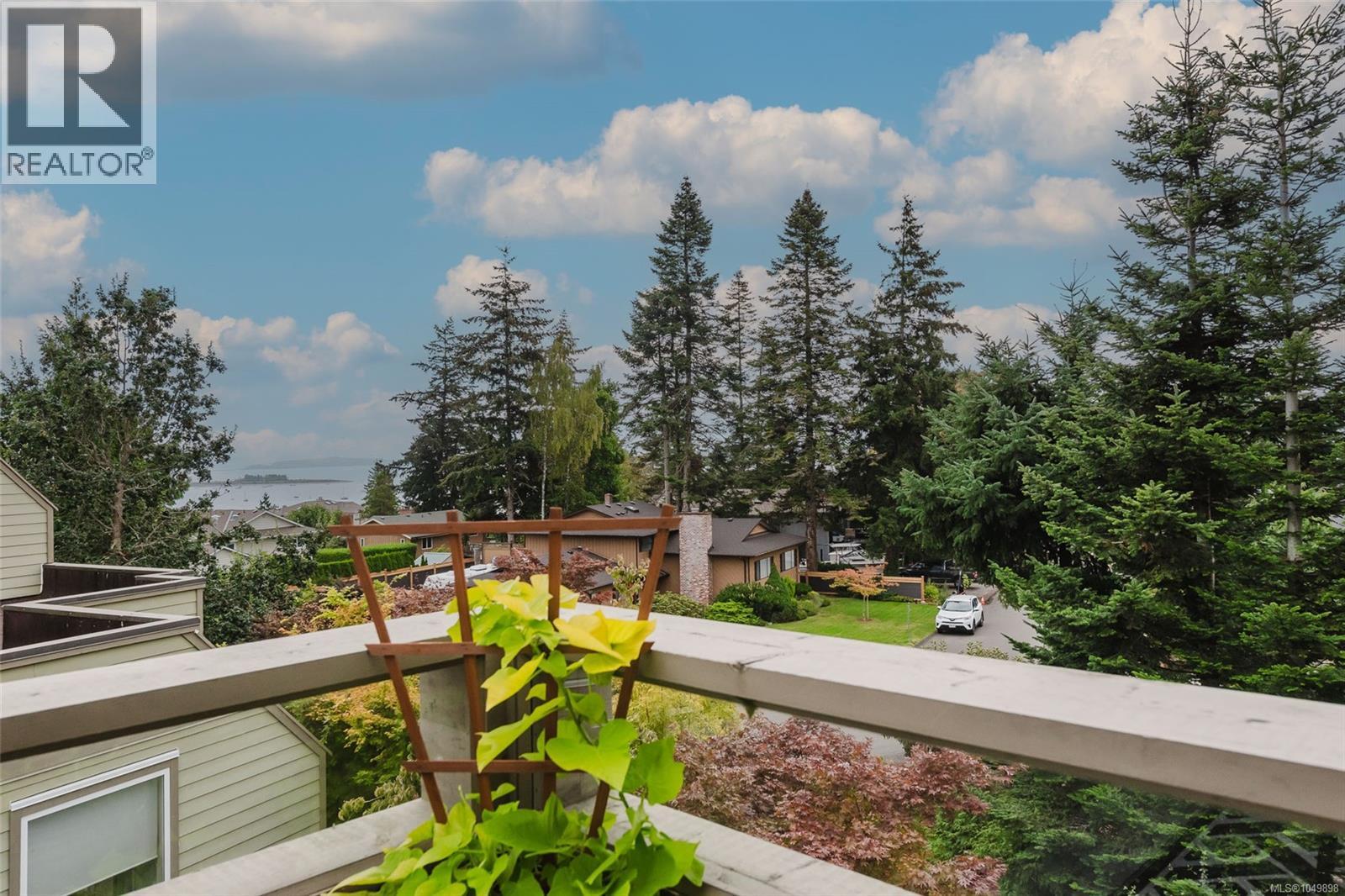 #306 2250 Manor Pl - Image 3
