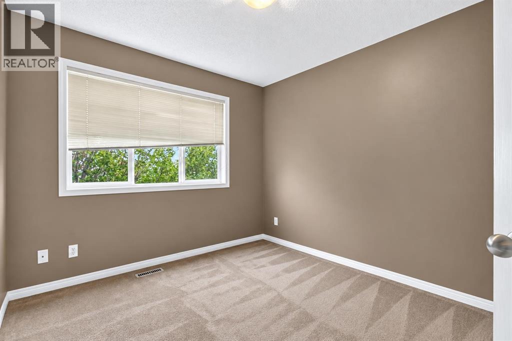 11 Saddlebrook Mews NE - 30