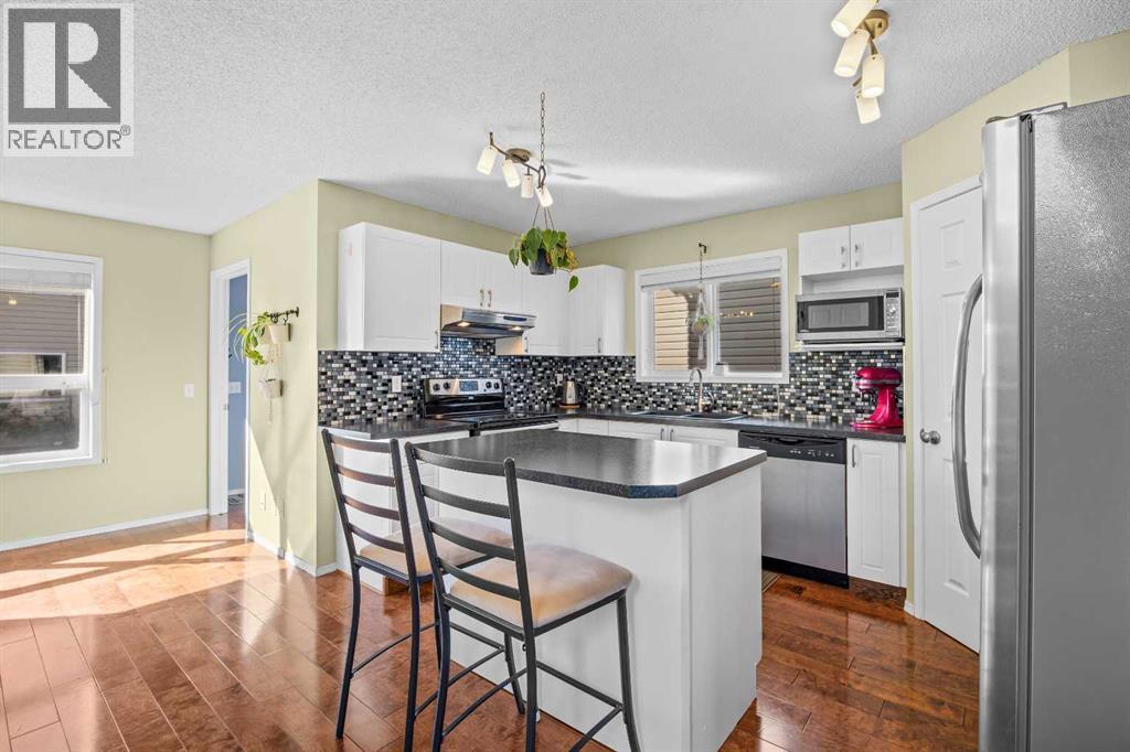 101 Bridlewood Manor SW, Calgary — photo 8