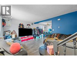 Bedroom - 52, 3809 45 Street Sw, Calgary, AB T3E3H4 Photo 6