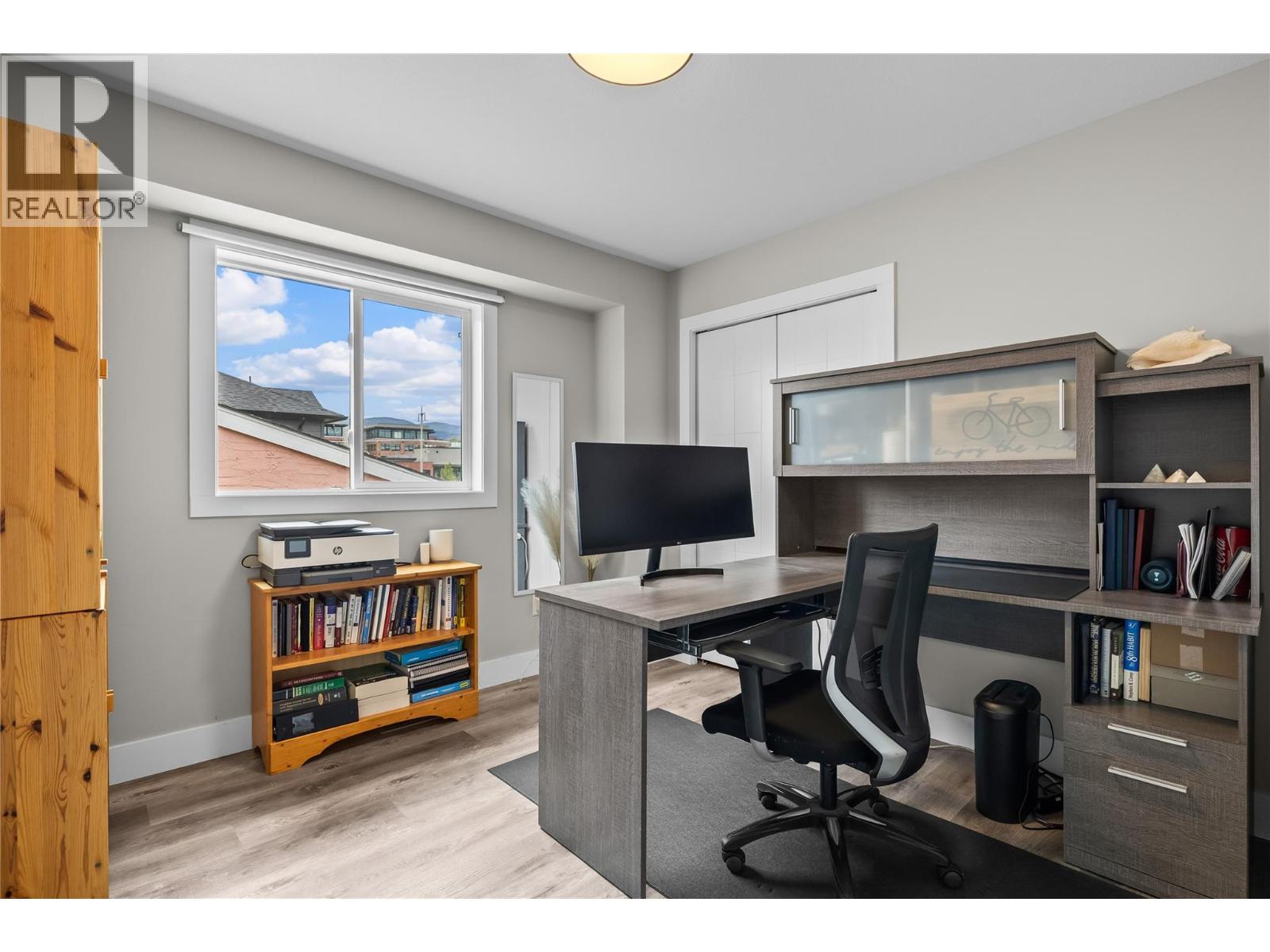 2 771 Raymer Avenue, Kelowna