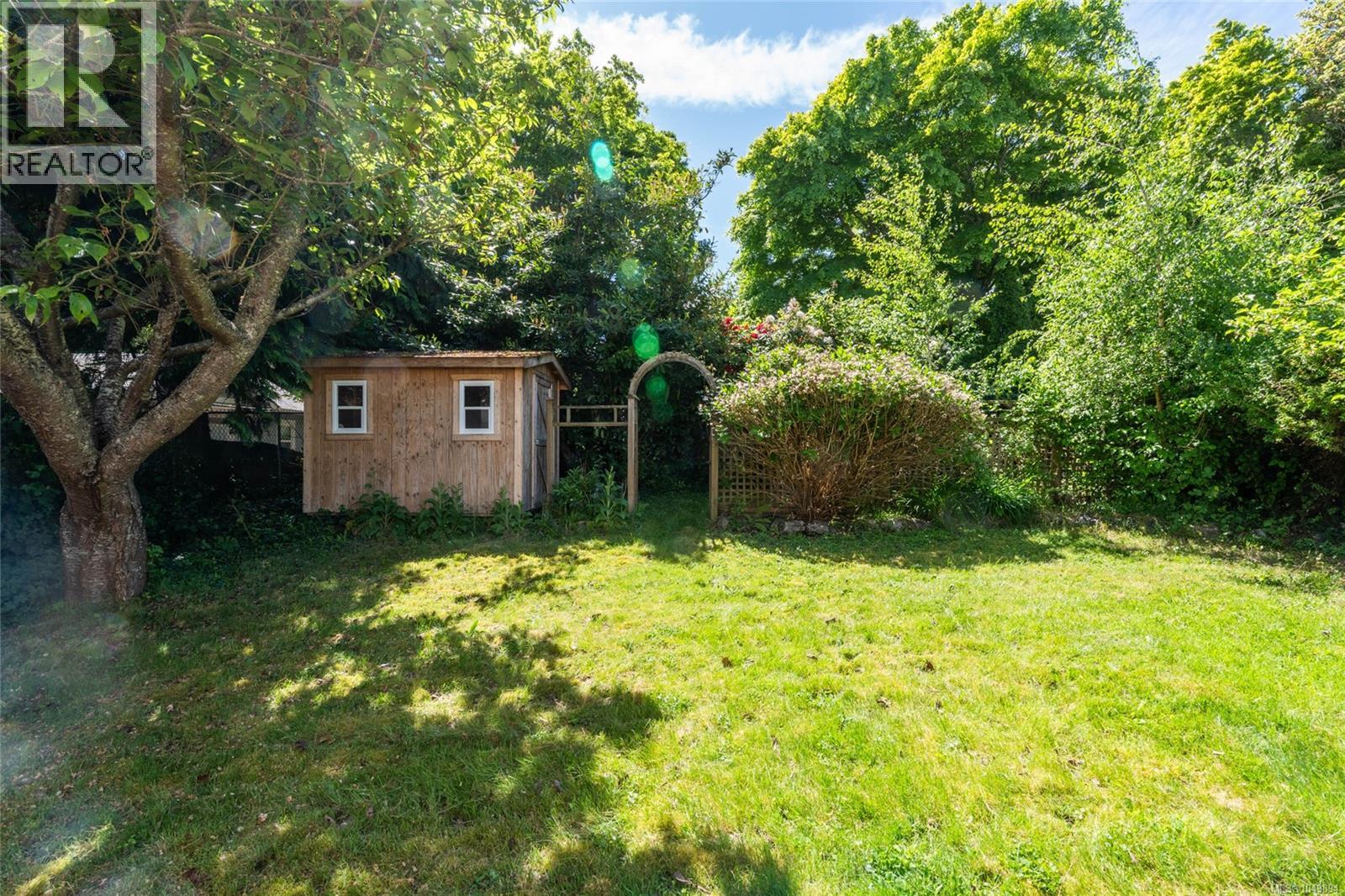 2561 Sinclair Rd - Image 10