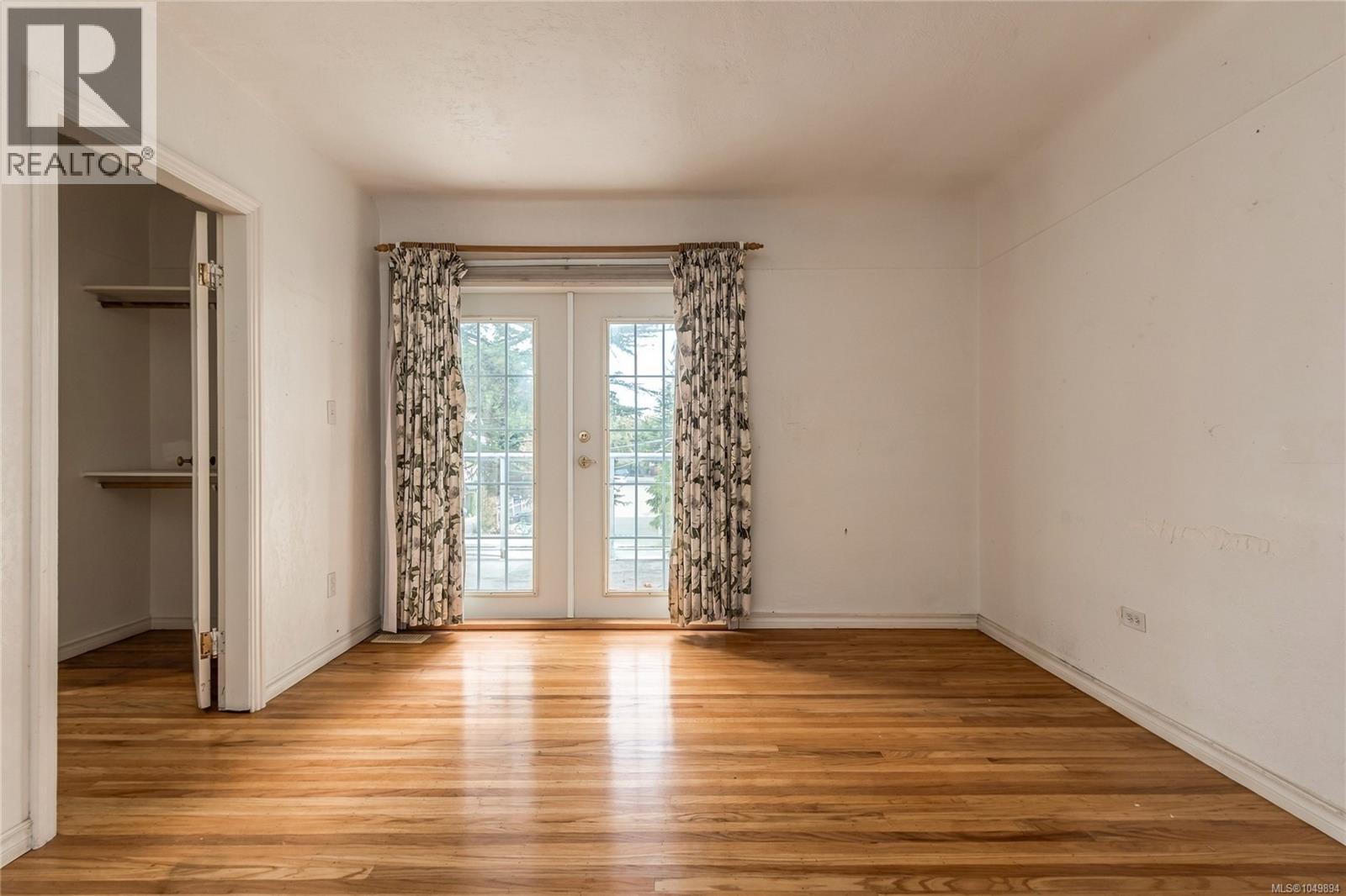 2561 Sinclair Rd - 32