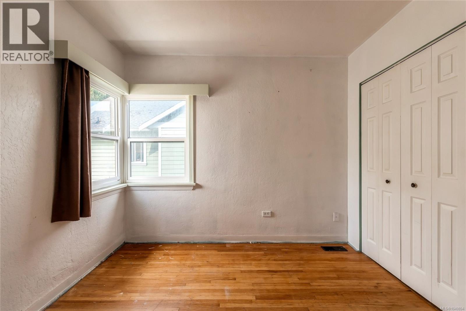 2561 Sinclair Rd - Image 33
