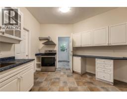 Bathroom - 2561 Sinclair Rd, Saanich, BC V8N1B7 Photo 16