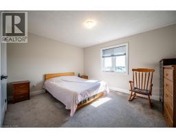 Mud room - 318 Chokecherry Crescent, Waterloo, ON N2V0H1 Photo 11